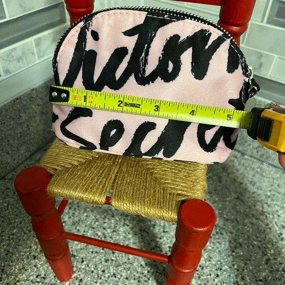 Victoria Secret 💄💄 - Picture 6 of 12